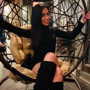 Meet your Posher, Andrea